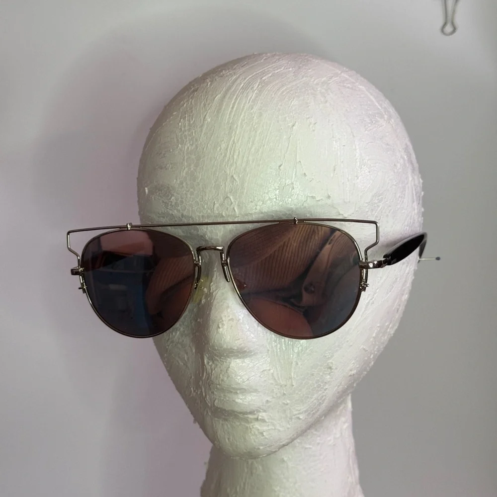 Geometric Frame Aviators - Picture 3 of 4